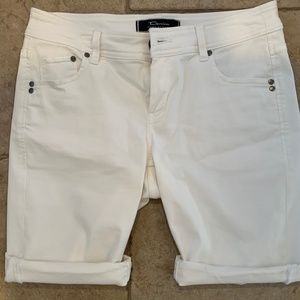 Tommy Bahama Women's White Bermuda Shorts